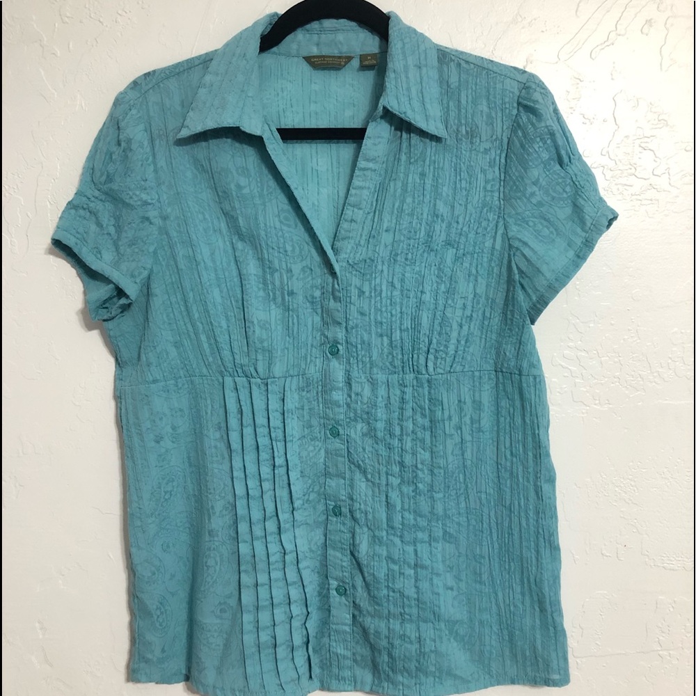 Capped Sleeved Button Down Blouse